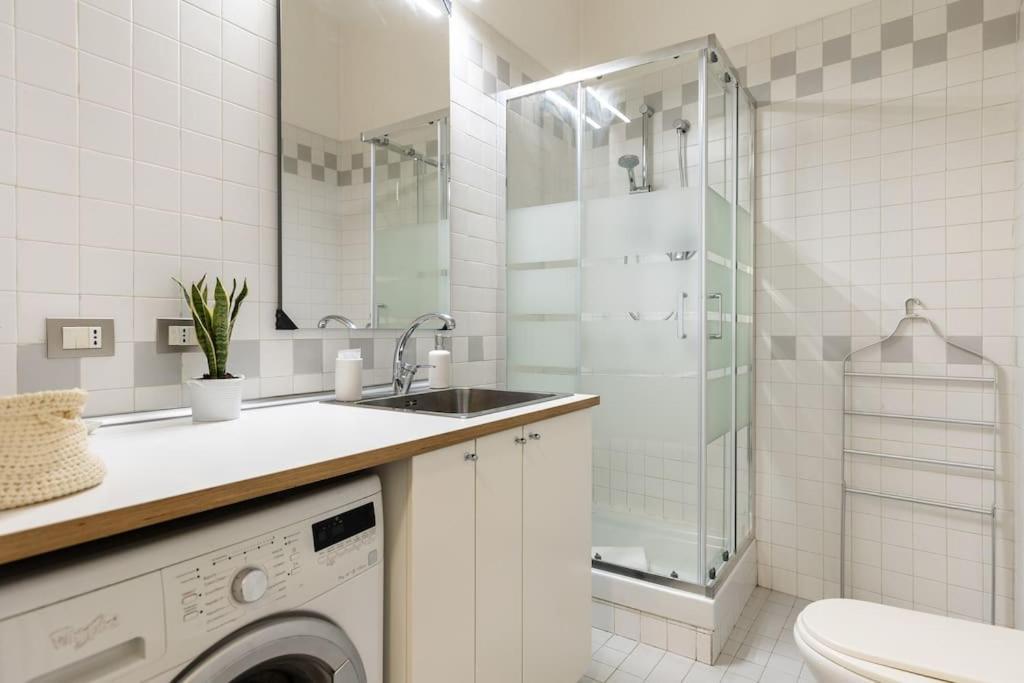 Suite In Via Del Pratello Bologna Eksteriør bilde