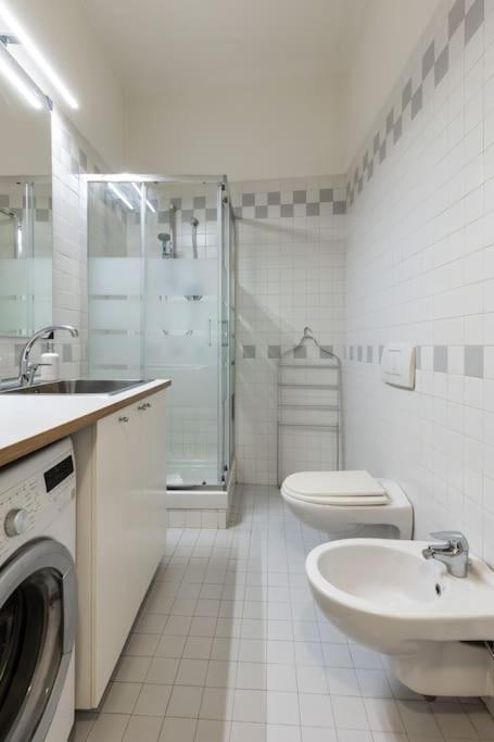 Suite In Via Del Pratello Bologna Eksteriør bilde