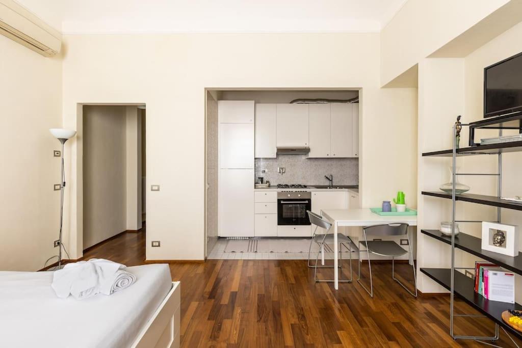 Suite In Via Del Pratello Bologna Eksteriør bilde