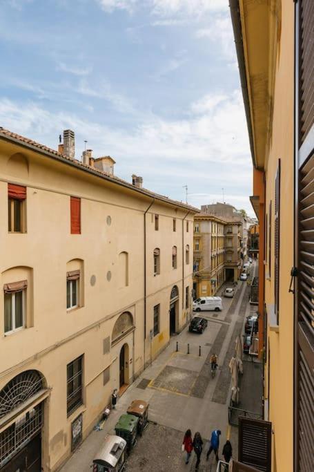 Suite In Via Del Pratello Bologna Eksteriør bilde